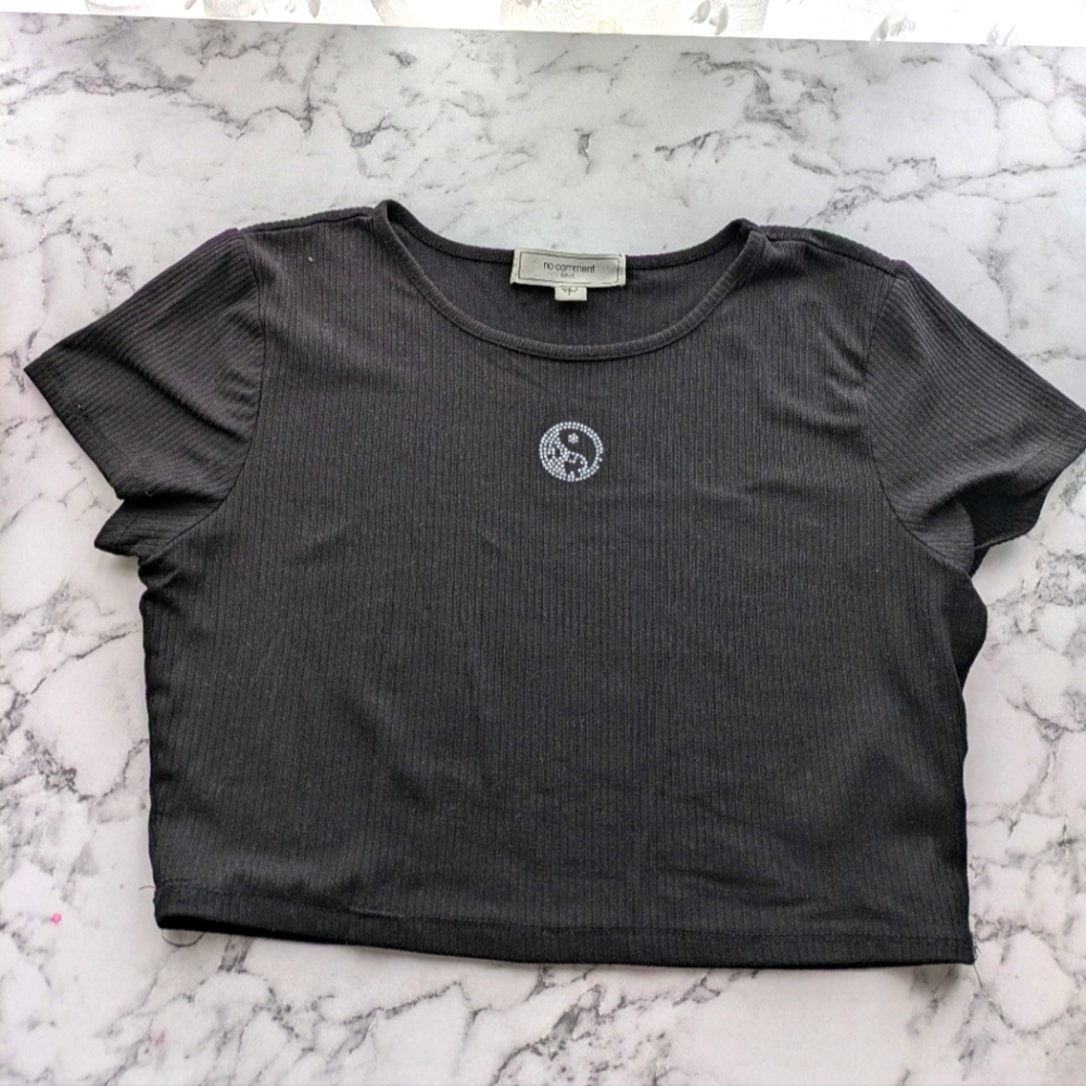 Vintage‎ Women's Black Crop Top